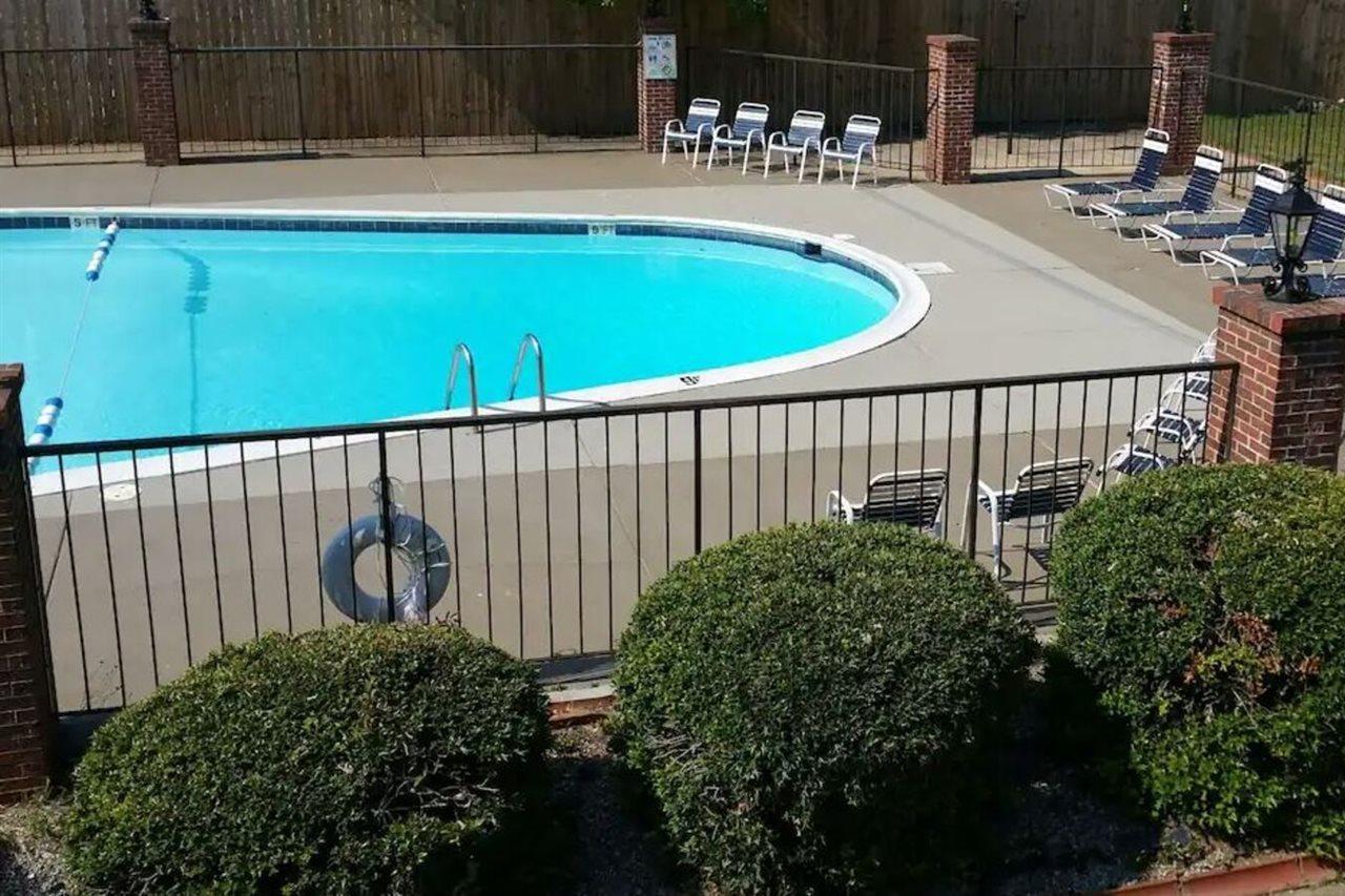 Americas Best Value Inn Phenix City Bagian luar foto
