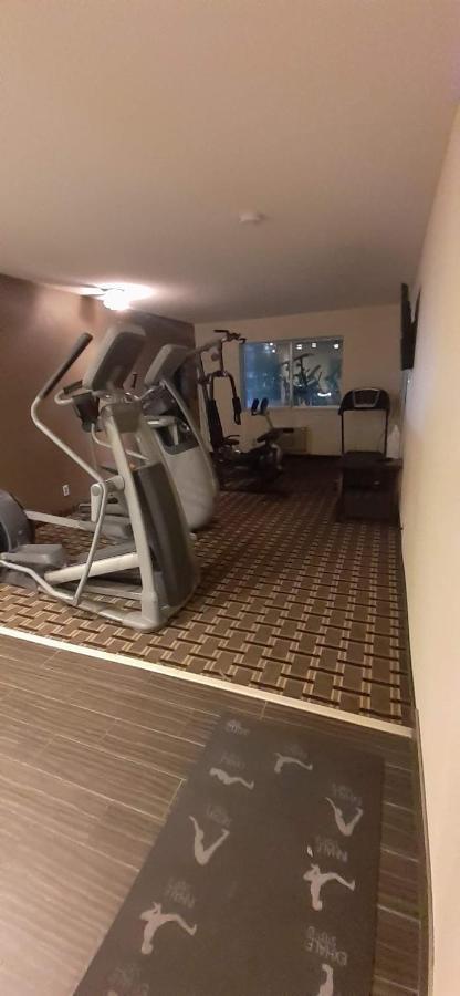 Americas Best Value Inn Phenix City Bagian luar foto