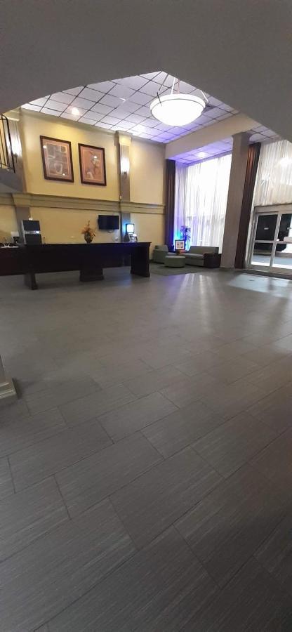 Americas Best Value Inn Phenix City Bagian luar foto