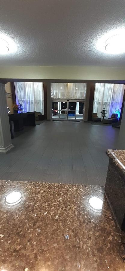 Americas Best Value Inn Phenix City Bagian luar foto