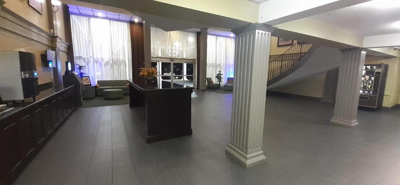 Americas Best Value Inn Phenix City Bagian luar foto