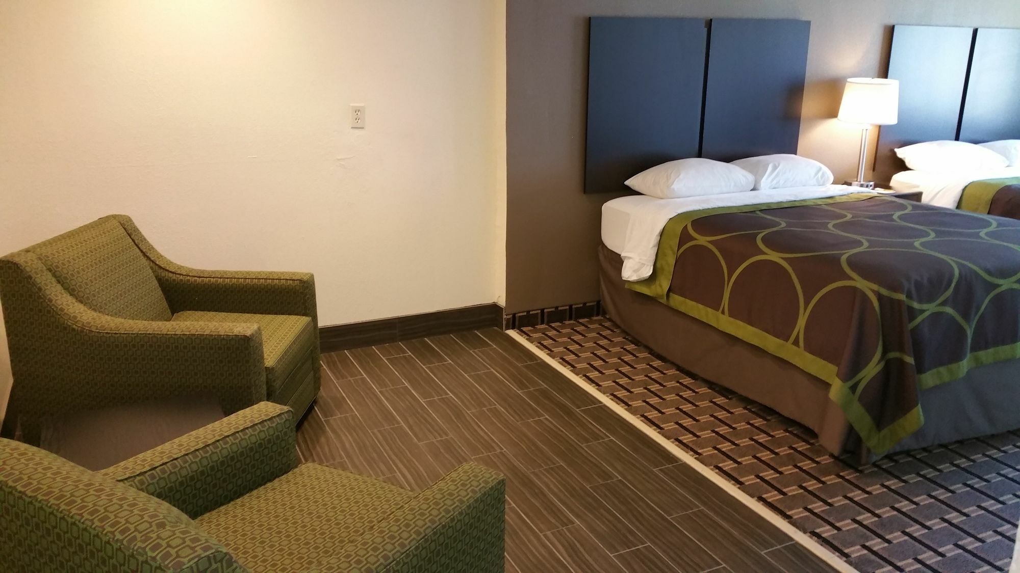 Americas Best Value Inn Phenix City Bagian luar foto