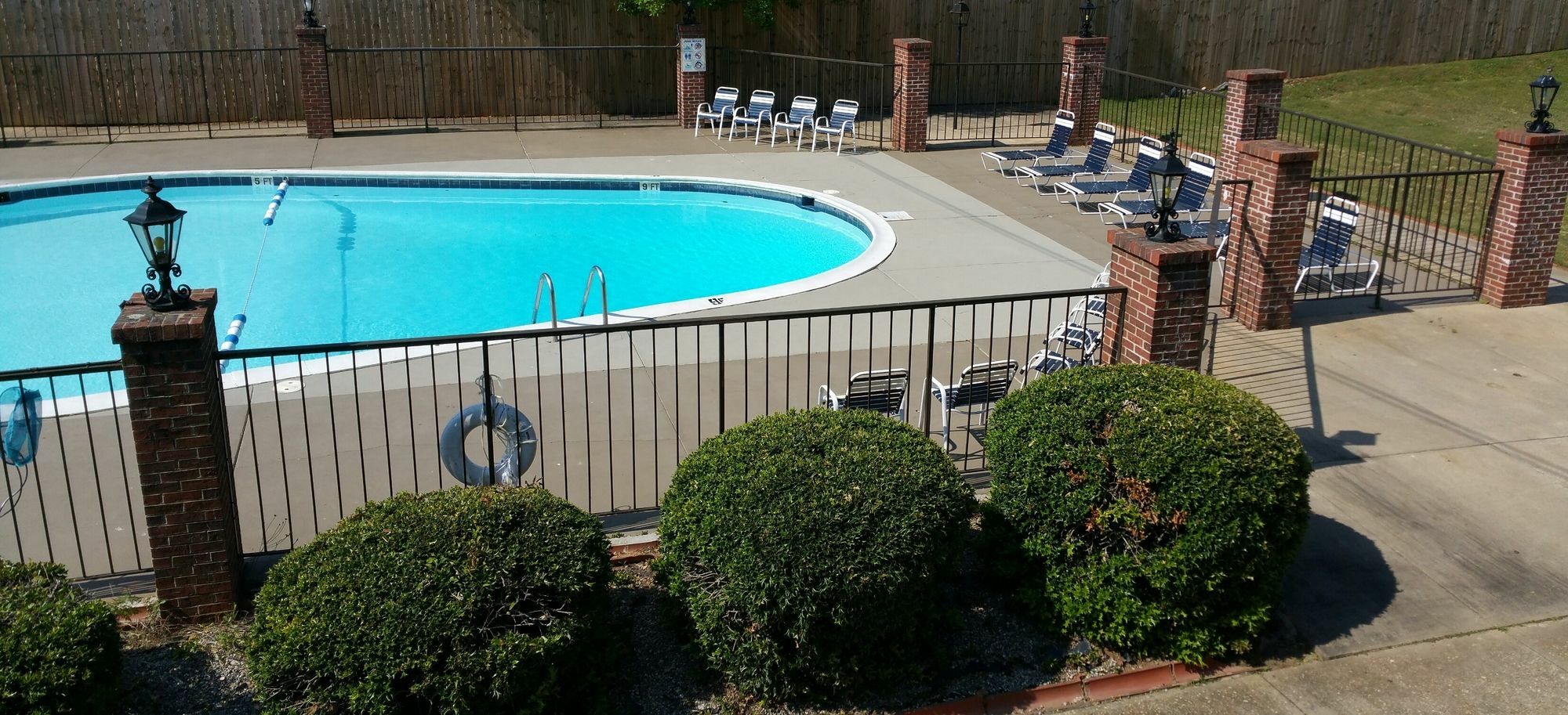 Americas Best Value Inn Phenix City Bagian luar foto